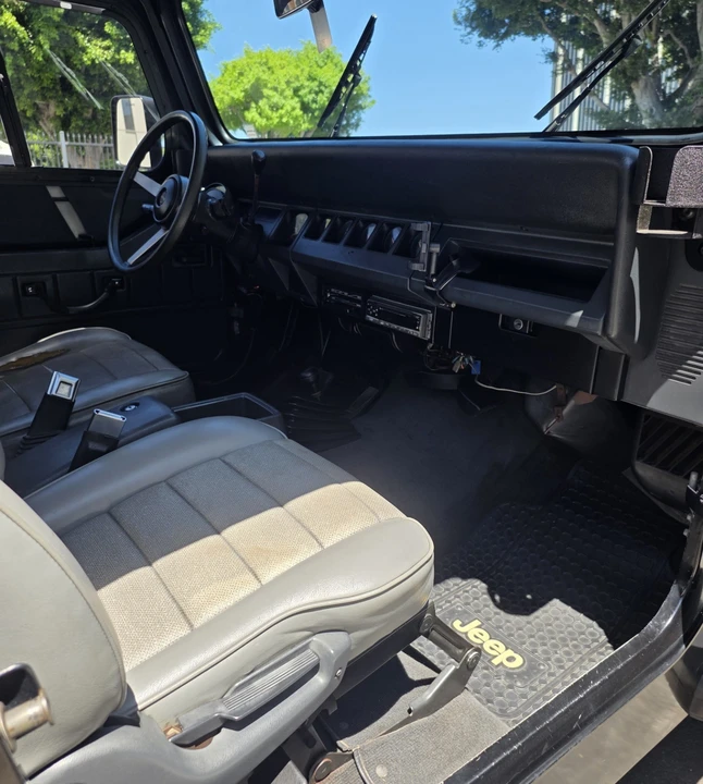 1994 Jeep YJ Wrangler - Image 11 of 24