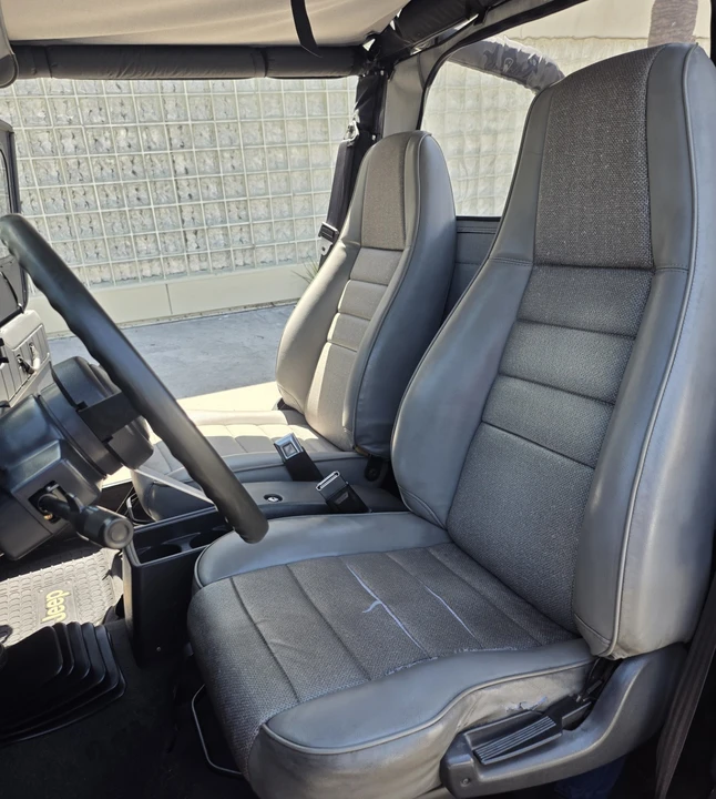 1994 Jeep YJ Wrangler - Image 10 of 24
