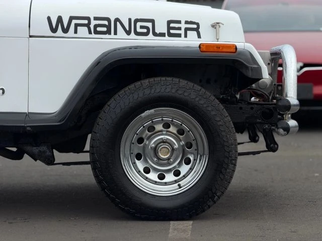 1994 Jeep YJ Wrangler - Image 8 of 23