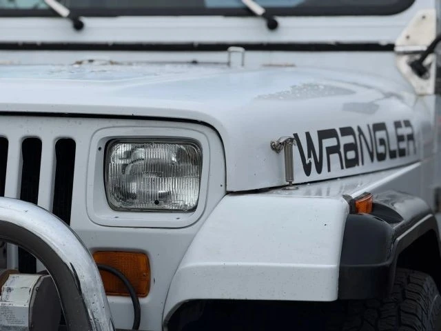 1994 Jeep YJ Wrangler - Image 6 of 23