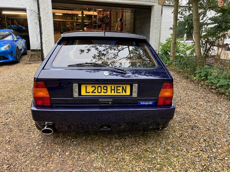 1994 Lancia Delta 1st Gen - Image 14 of 30