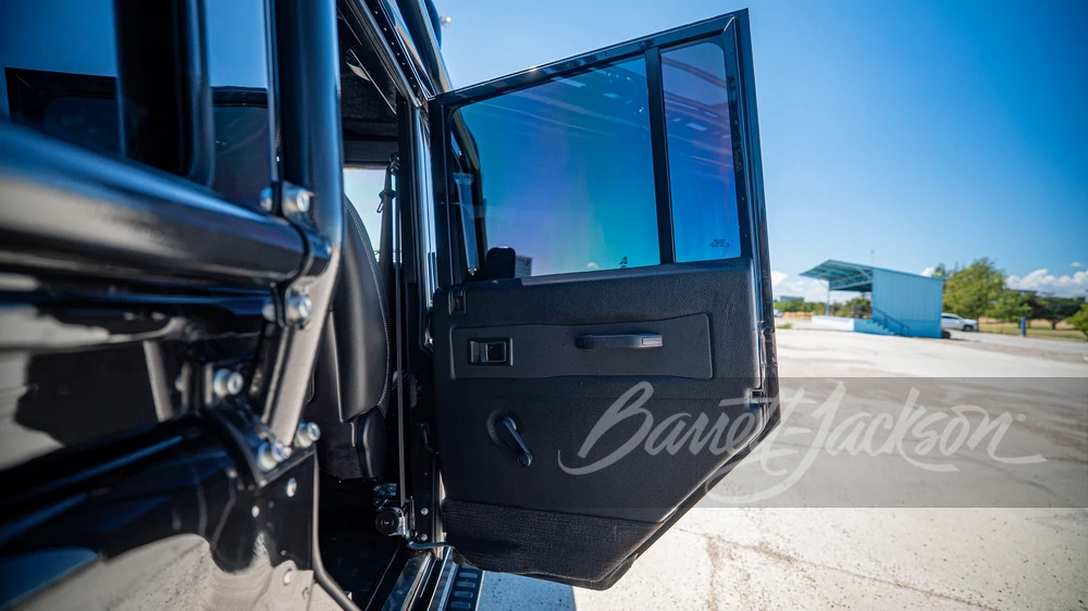 1994 Land Rover Defender 110 - Image 21 of 31