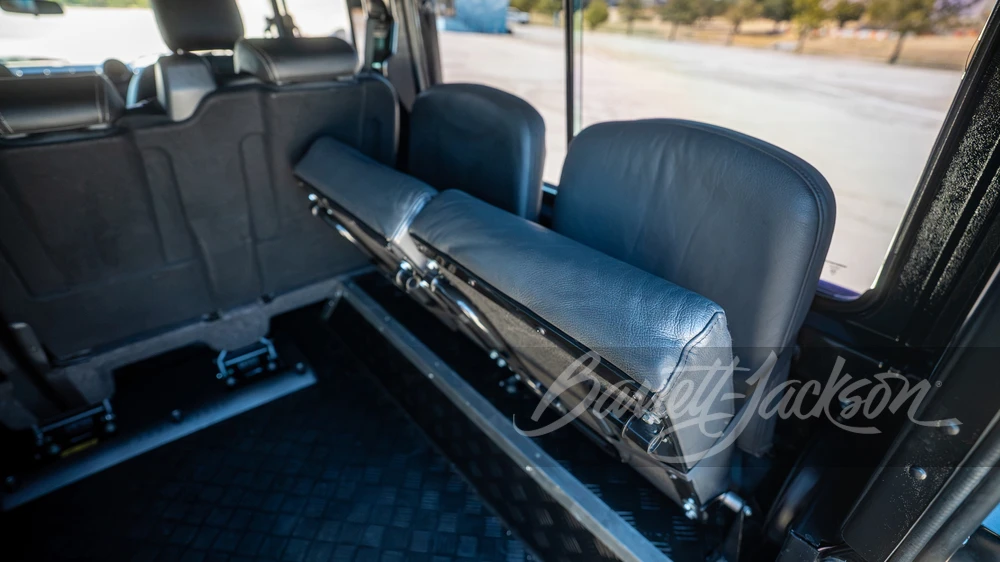 1994 Land Rover Defender 110 - Image 28 of 31
