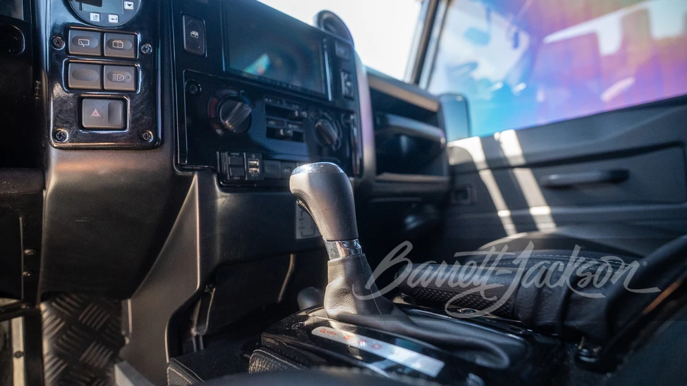 1994 Land Rover Defender 110 - Image 27 of 31
