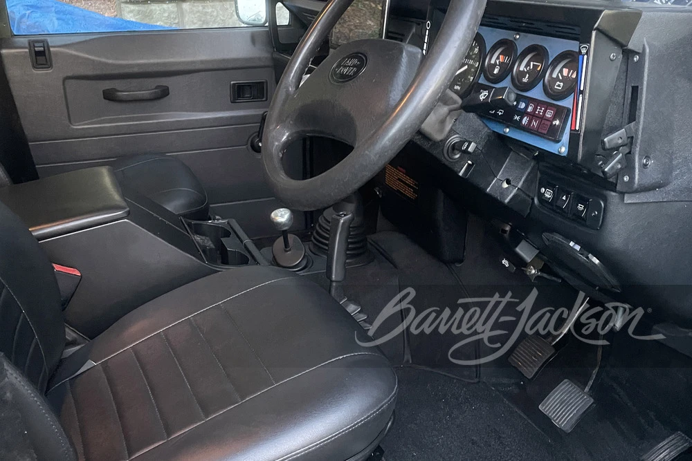1994 Land Rover Defender 110 - Image 4 of 14