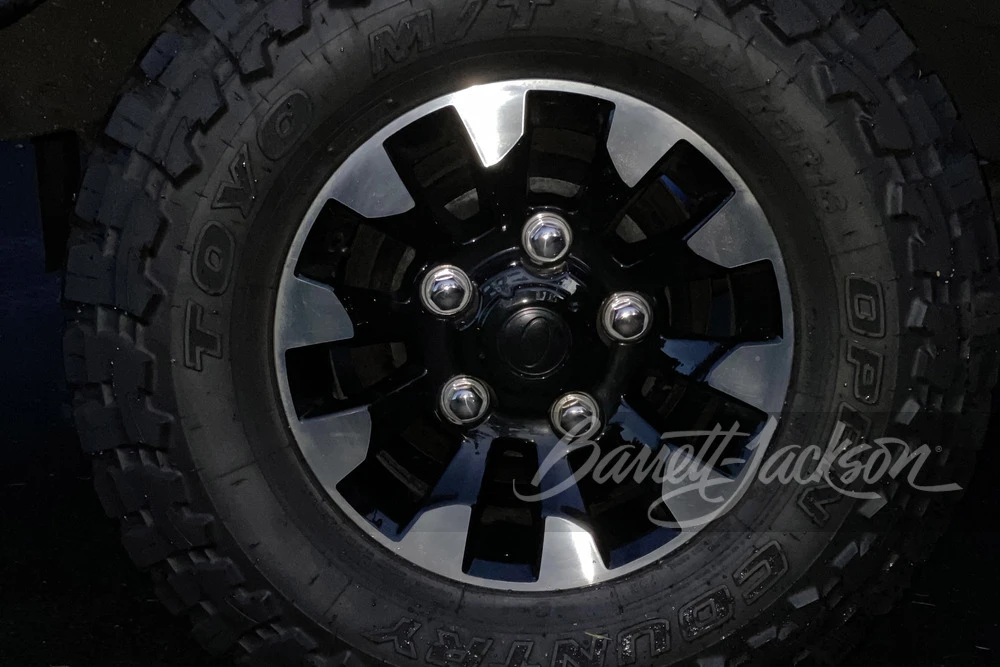 1994 Land Rover Defender 110 - Image 10 of 14