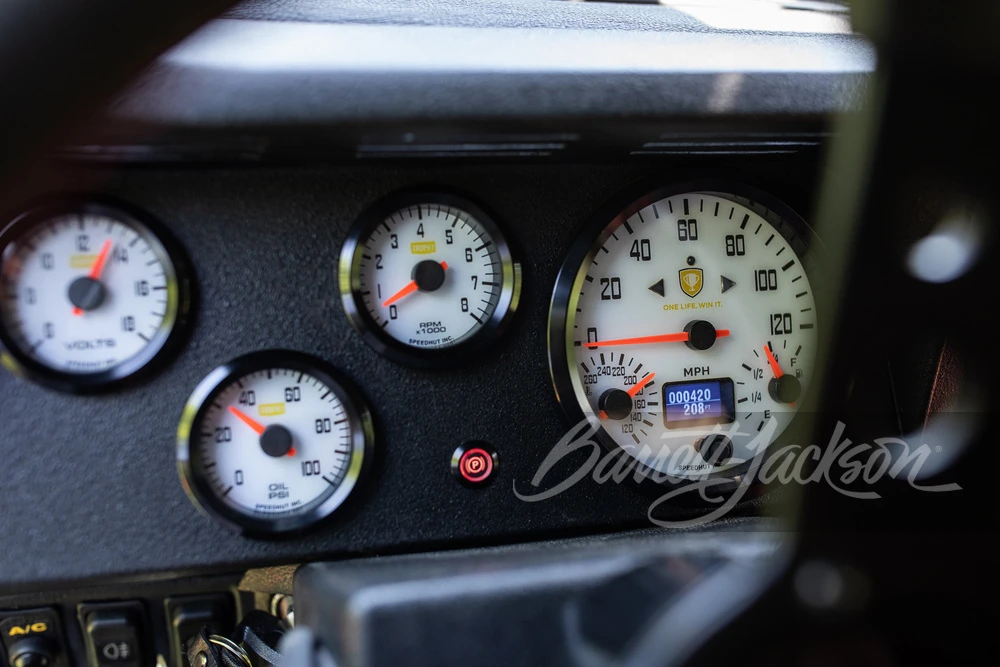 1994 Land Rover Defender 110 - Image 15 of 31