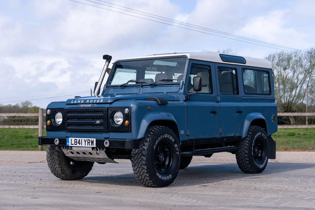 1993 Land Rover Defender 110 - Image 2 of 31