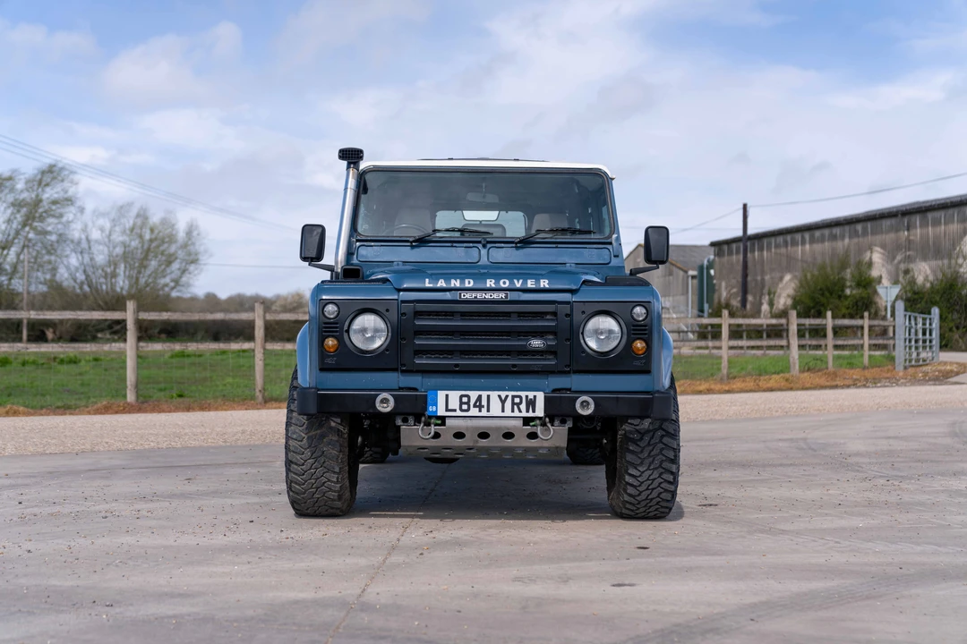 1993 Land Rover Defender 110 - Image 11 of 31