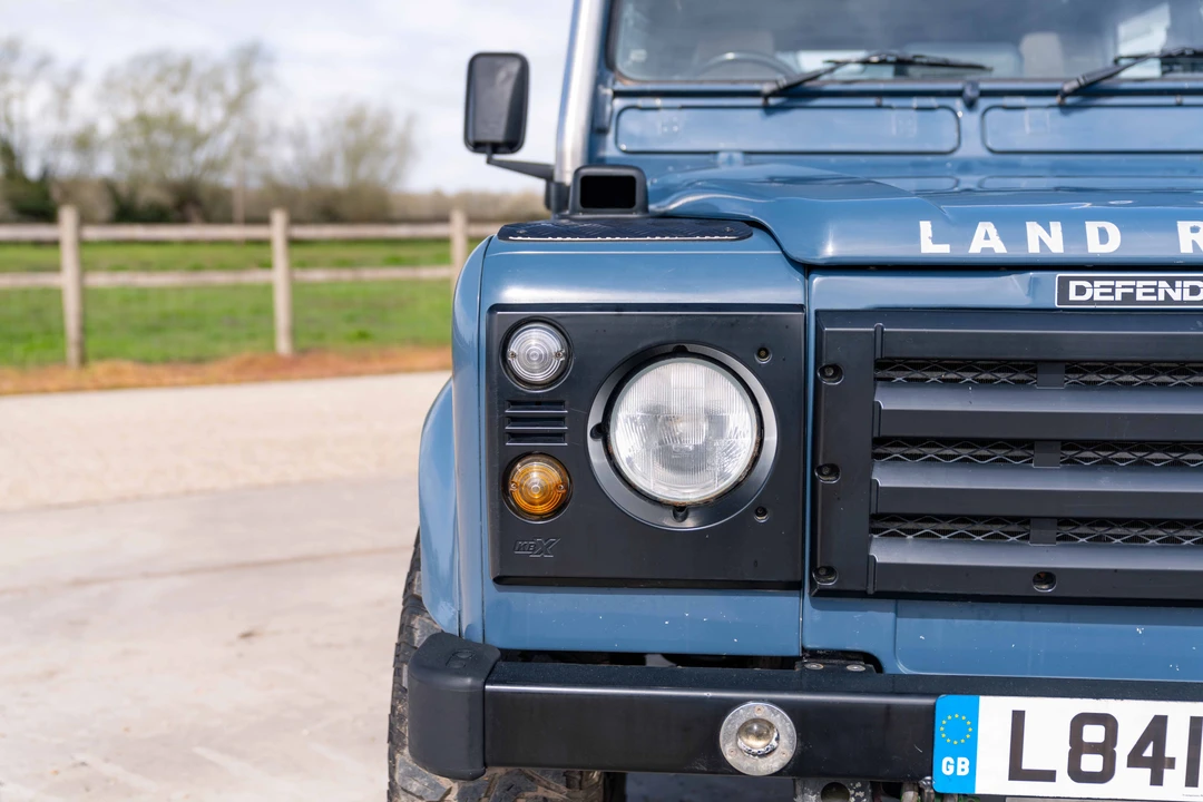 1993 Land Rover Defender 110 - Image 30 of 31