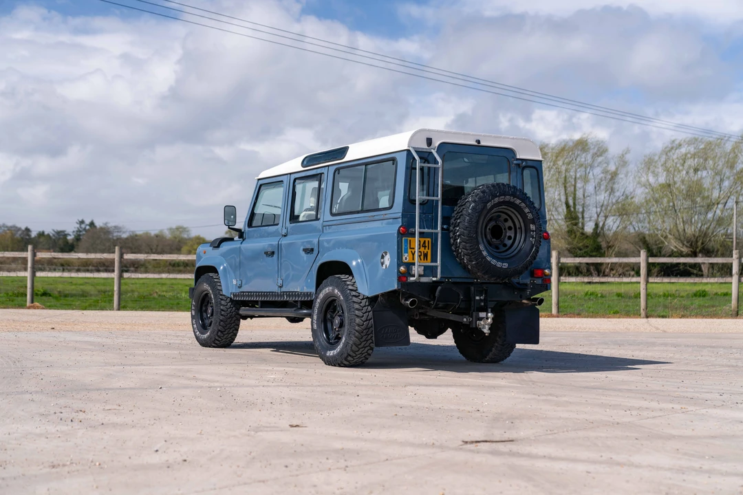 1993 Land Rover Defender 110 - Image 6 of 31
