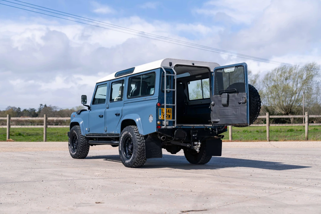 1993 Land Rover Defender 110 - Image 23 of 31