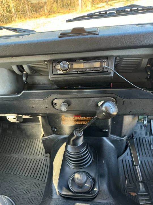 1994 Land Rover Defender 90 - Image 17 of 23