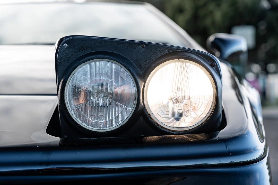 1994 Lotus Esprit Series 4 - Image 17 of 31