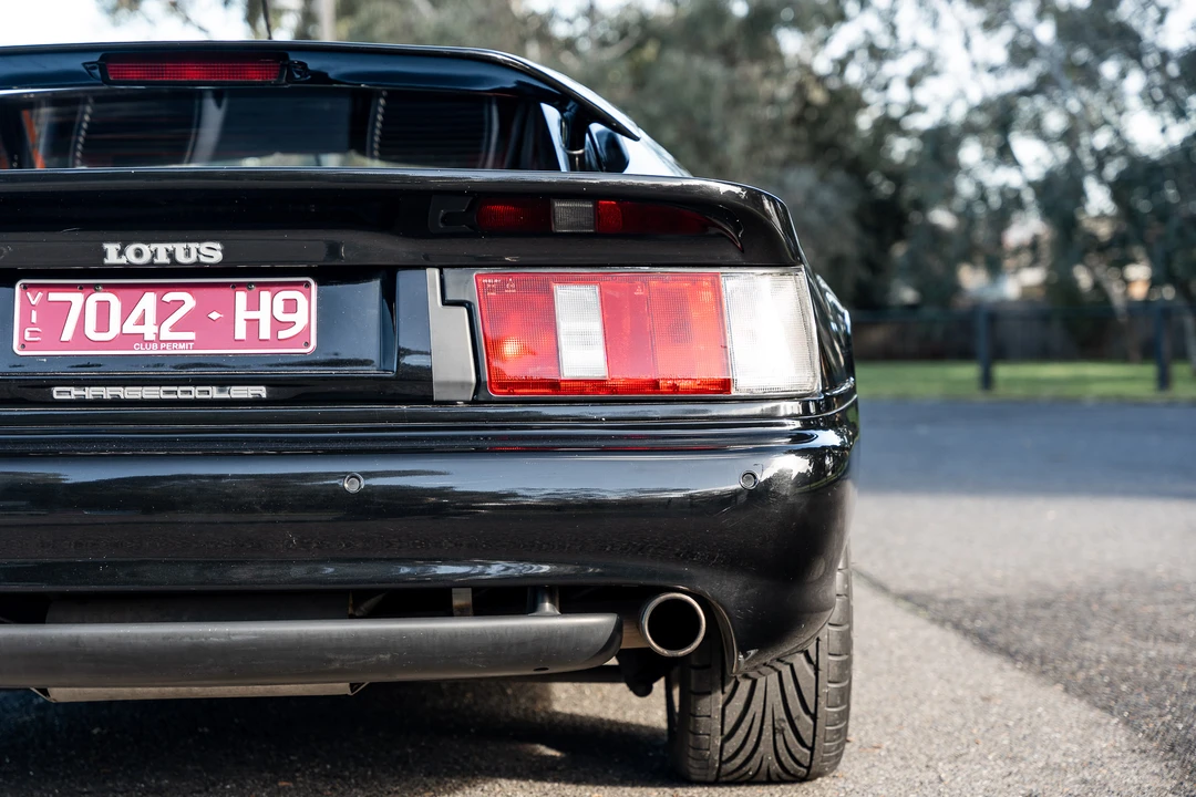 1994 Lotus Esprit Series 4 - Image 27 of 31