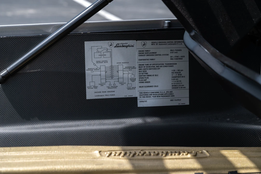 1994 Lamborghini Diablo SE30 - Image 17 of 31