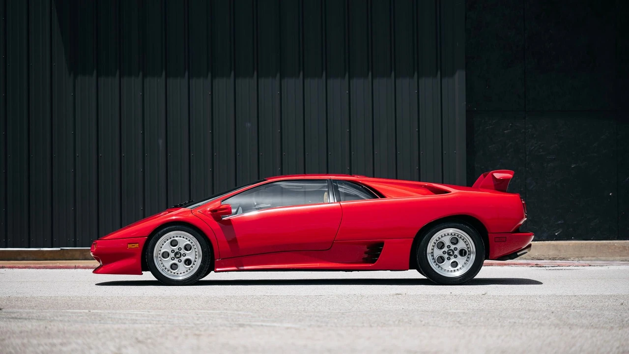 1994 Lamborghini Diablo VT - Image 19 of 31