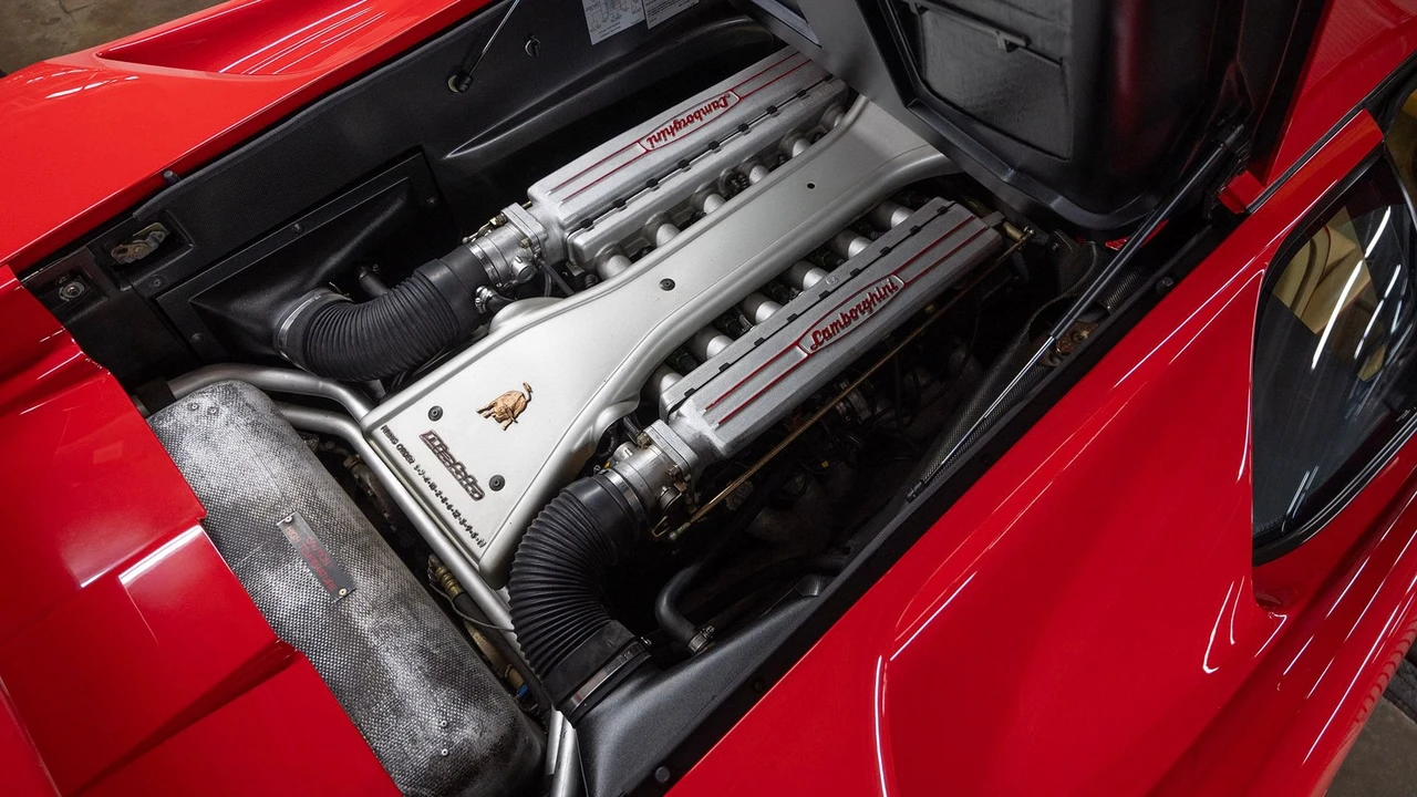 1994 Lamborghini Diablo VT - Image 8 of 31