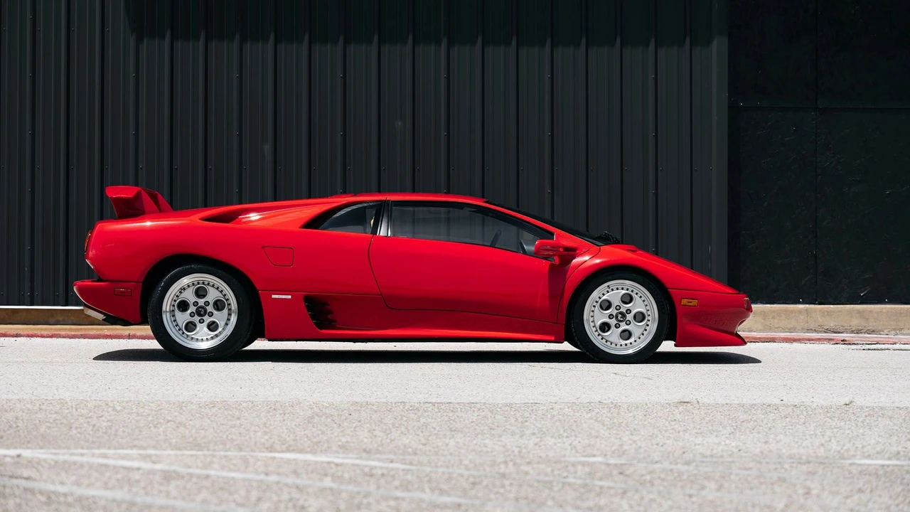 1994 Lamborghini Diablo VT - Image 15 of 31
