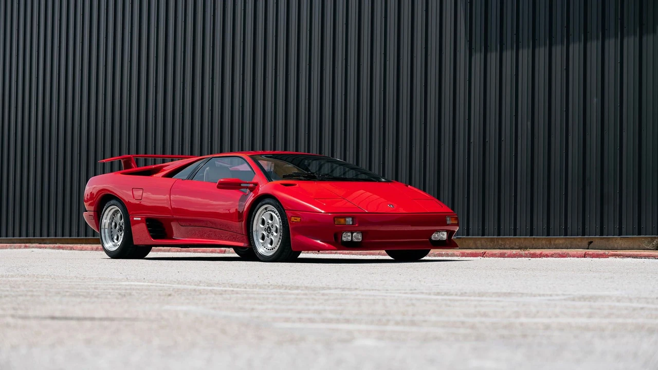 1994 Lamborghini Diablo VT - Image 17 of 31