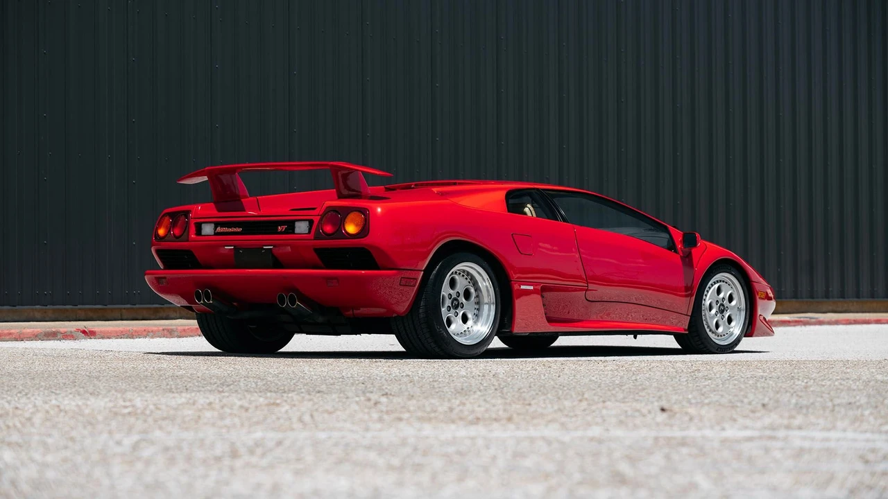 1994 Lamborghini Diablo VT - Image 18 of 31
