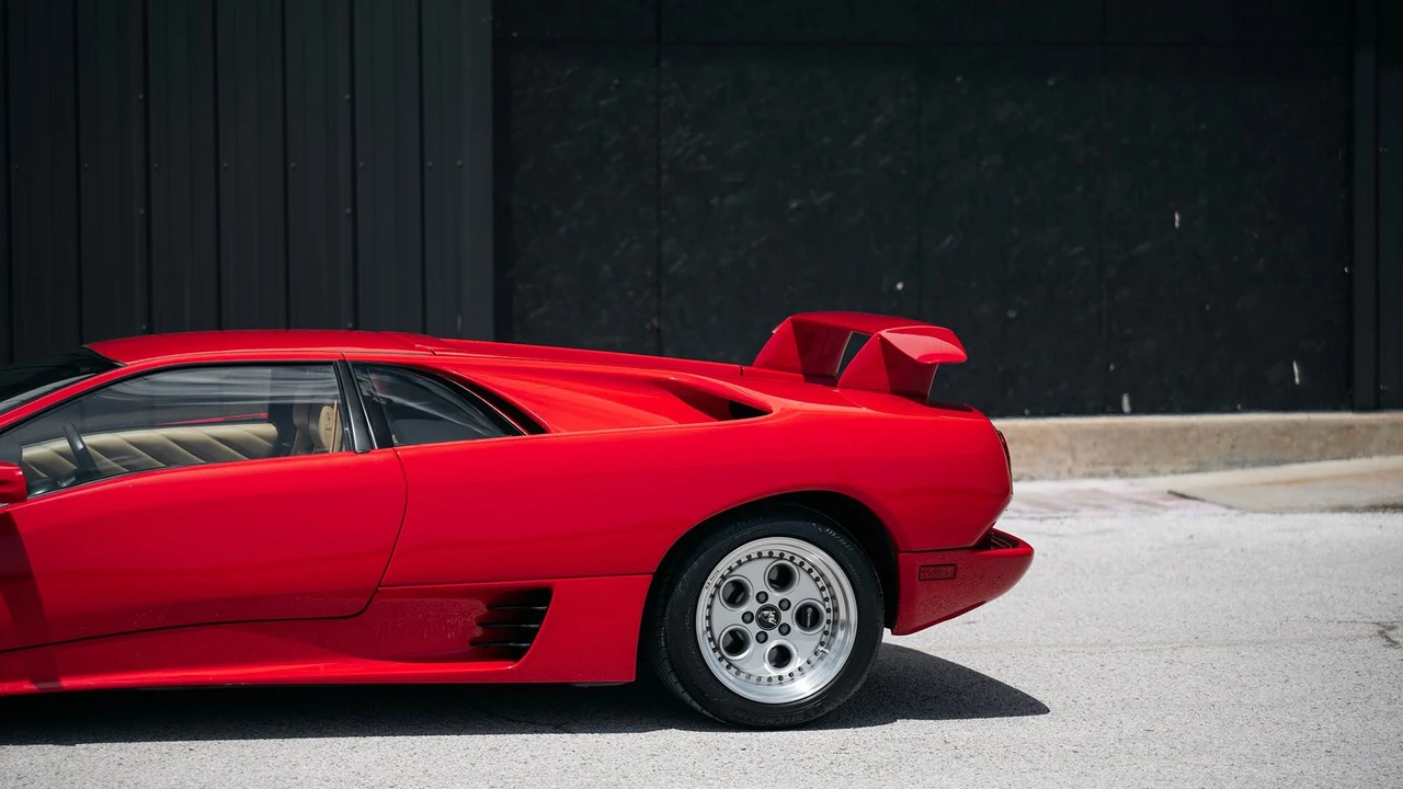 1994 Lamborghini Diablo VT - Image 28 of 31