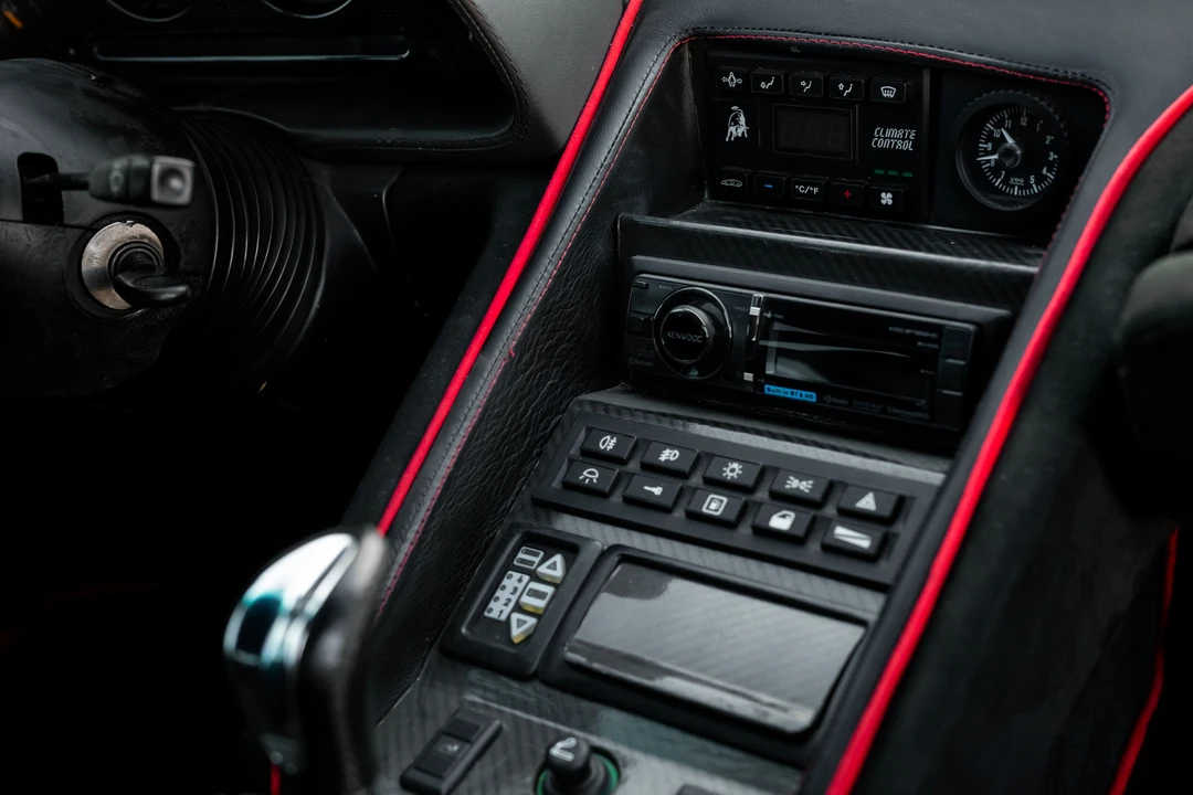 1994 Lamborghini Diablo VT - Image 27 of 31