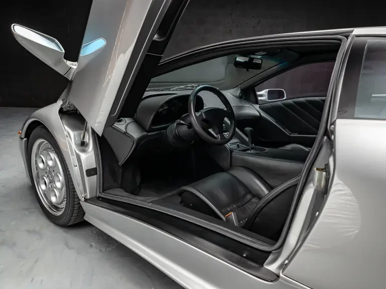 1994 Lamborghini Diablo VT - Image 25 of 31