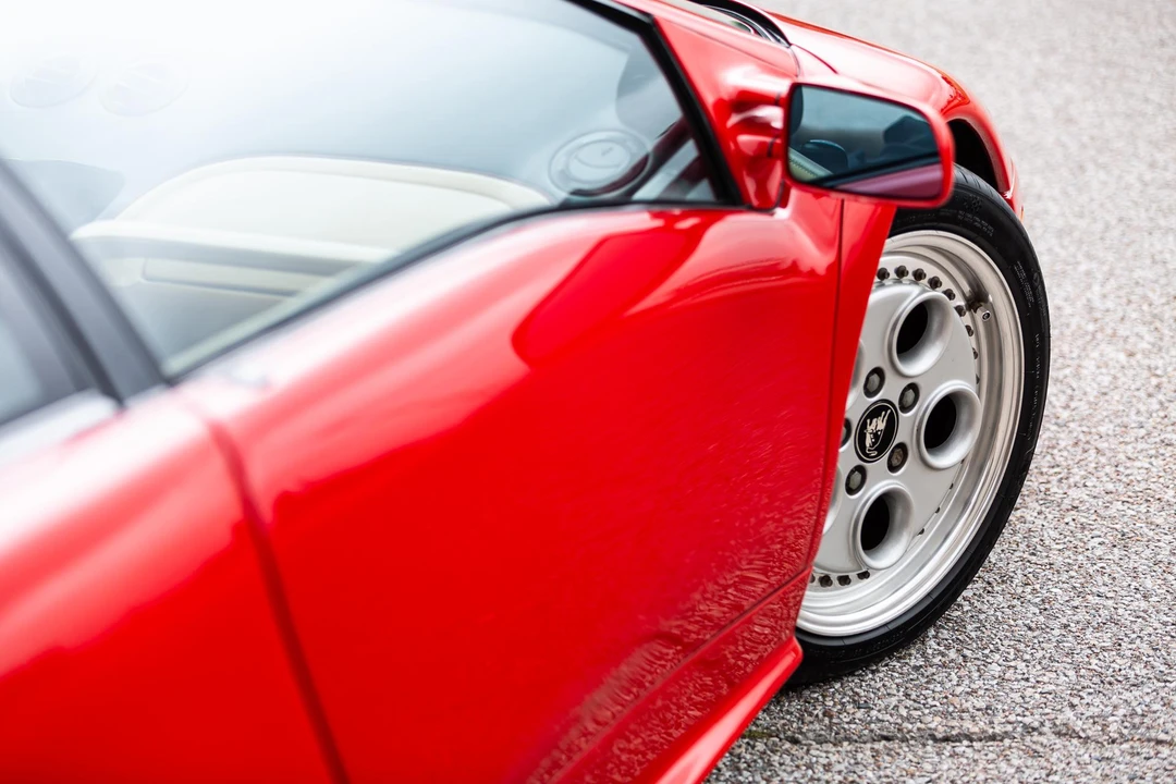 1994 Lamborghini Diablo VT - Image 28 of 31