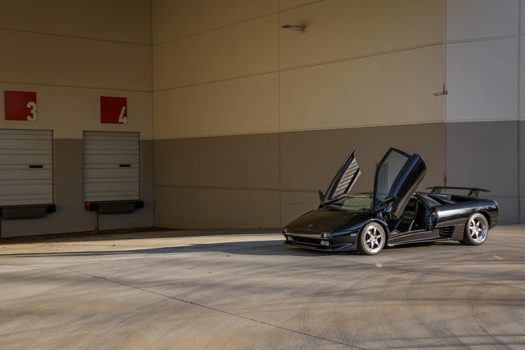 1994 Lamborghini Diablo VT - Image 2 of 31
