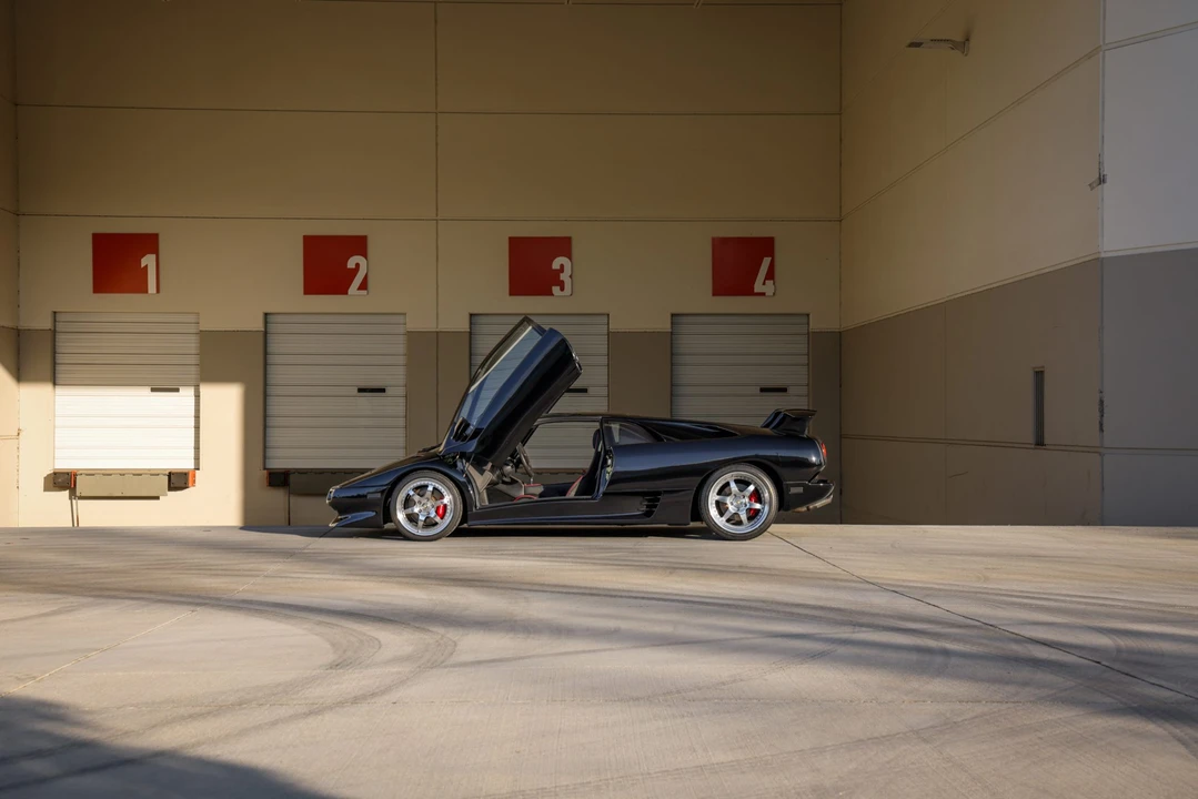 1994 Lamborghini Diablo VT - Image 8 of 31