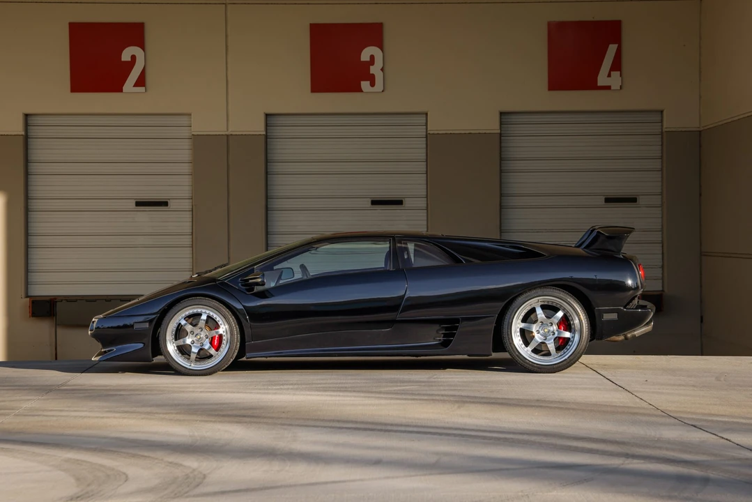 1994 Lamborghini Diablo VT - Image 27 of 31