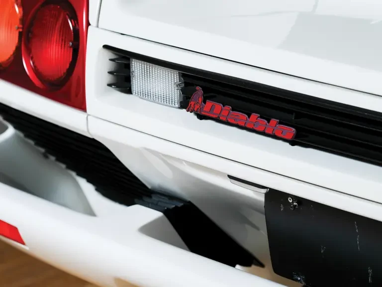 1994 Lamborghini Diablo VT - Image 8 of 28