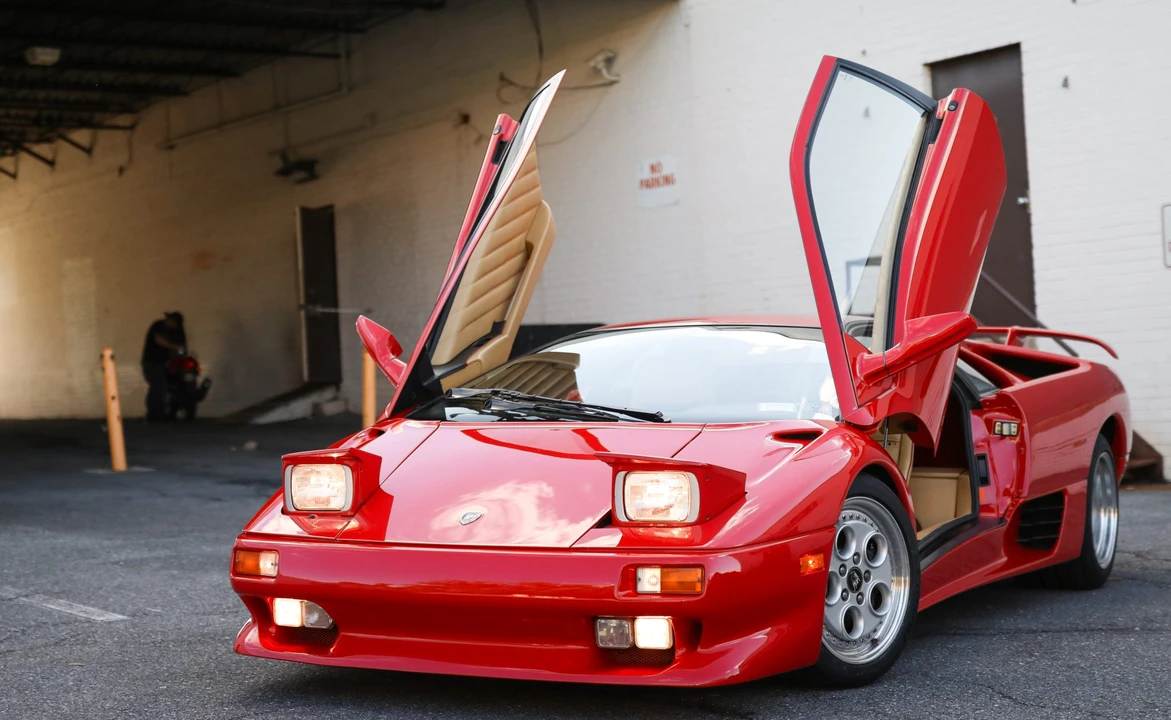 1994 Lamborghini Diablo VT - Image 23 of 31