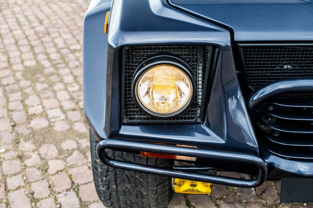 1994 Lamborghini LM002 - Image 31 of 31