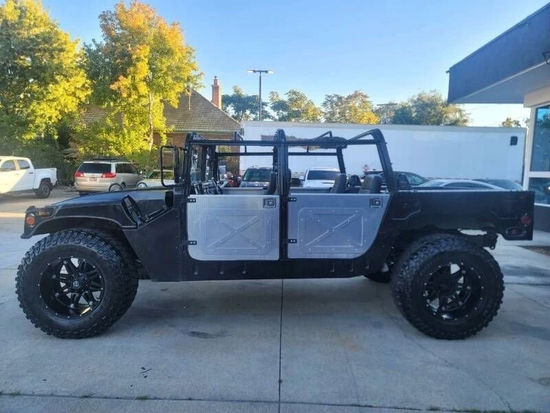 1994 Lamborghini LM002 - Image 16 of 20