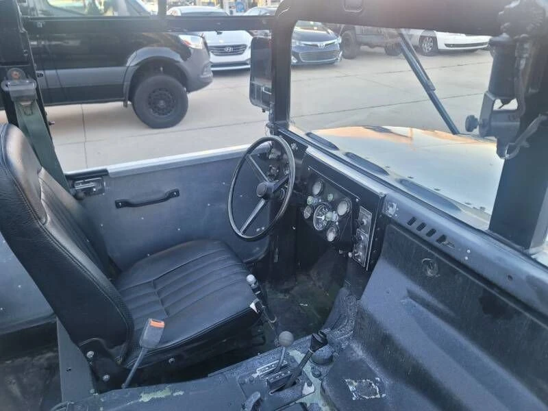 1994 Lamborghini LM002 - Image 11 of 20