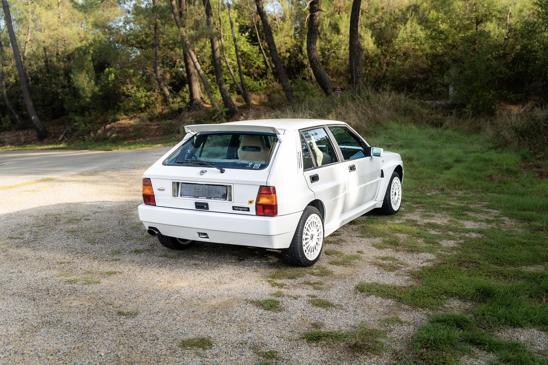 1994 Lancia Delta 1st Gen - Image 12 of 26