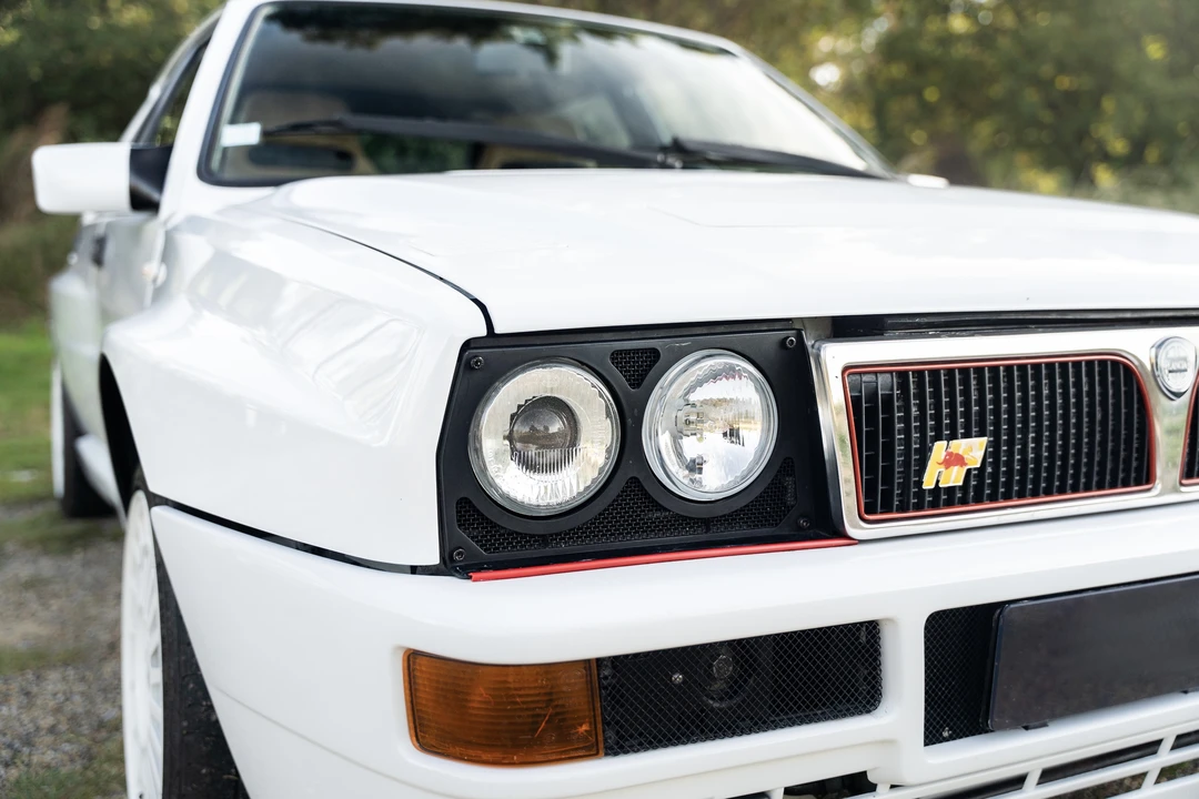 1994 Lancia Delta 1st Gen - Image 25 of 26