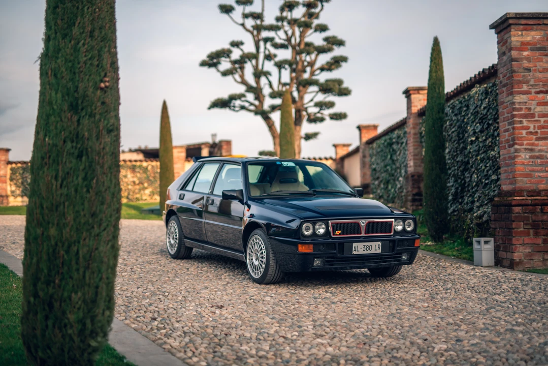 1994 Lancia Delta 1st Gen - Image 13 of 31