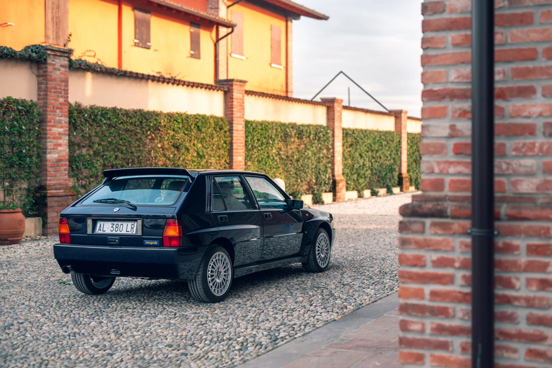 1994 Lancia Delta 1st Gen - Image 15 of 31