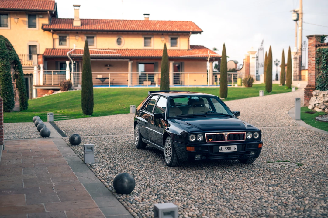 1994 Lancia Delta 1st Gen - Image 2 of 31