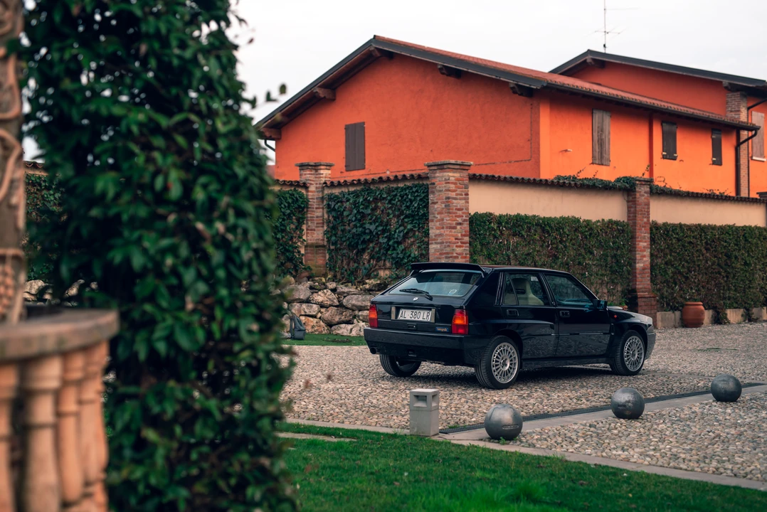 1994 Lancia Delta 1st Gen - Image 14 of 31