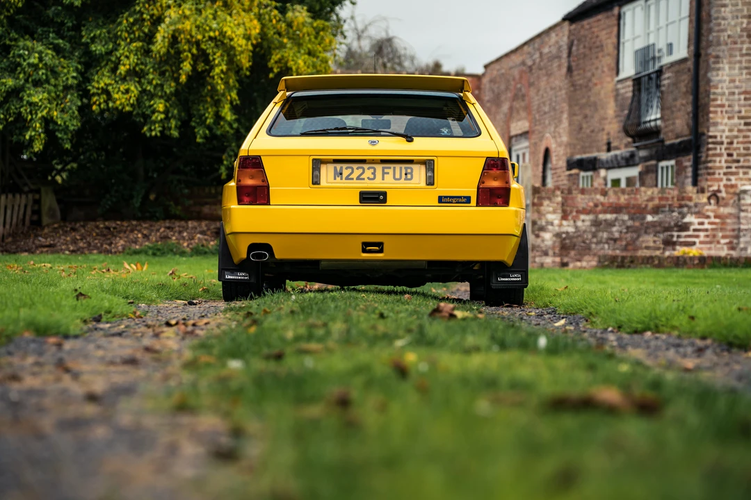 1994 Lancia Delta 1st Gen - Image 15 of 31