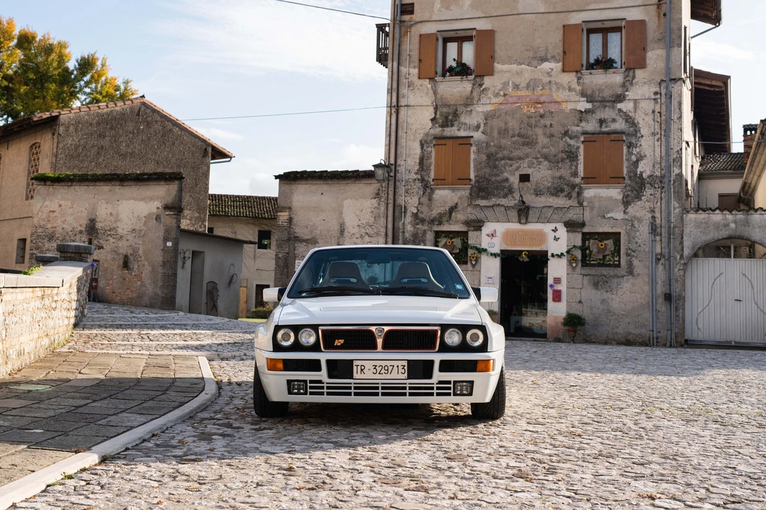 1994 Lancia Delta 1st Gen - Image 22 of 31