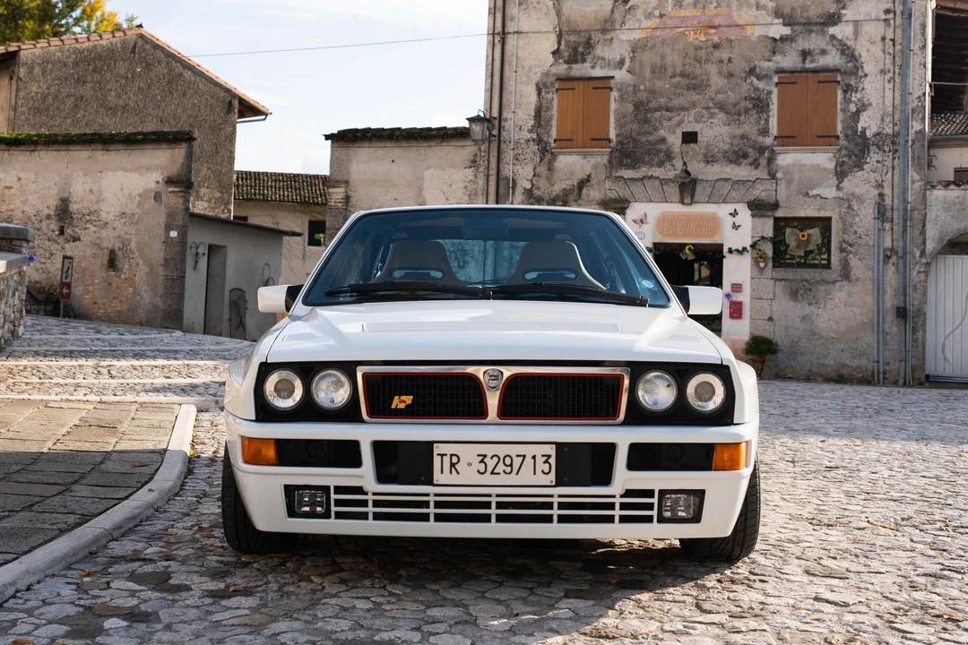 1994 Lancia Delta 1st Gen - Image 2 of 31