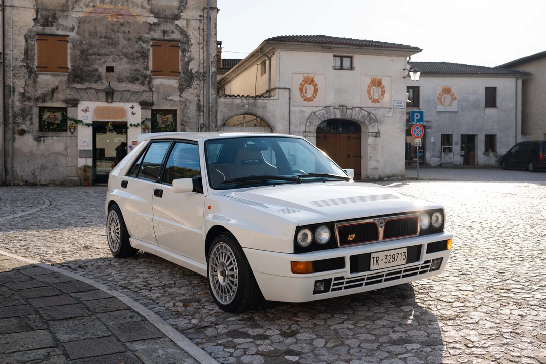 1994 Lancia Delta 1st Gen - Image 12 of 31