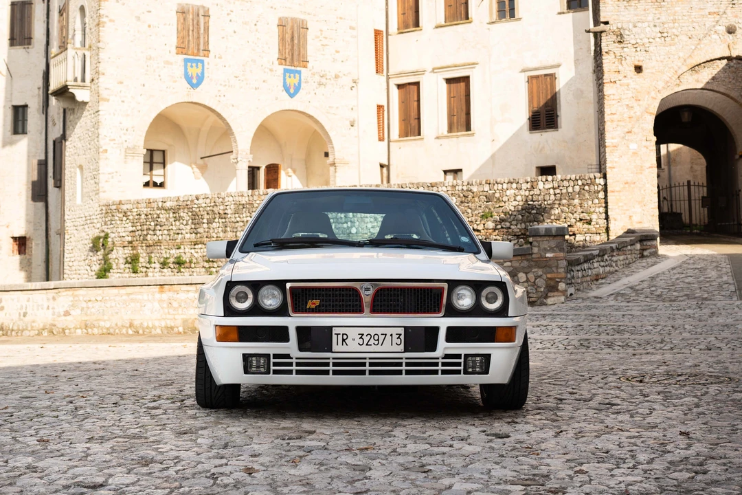 1994 Lancia Delta 1st Gen - Image 23 of 31