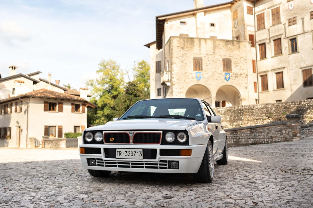1994 Lancia Delta 1st Gen - Image 24 of 31