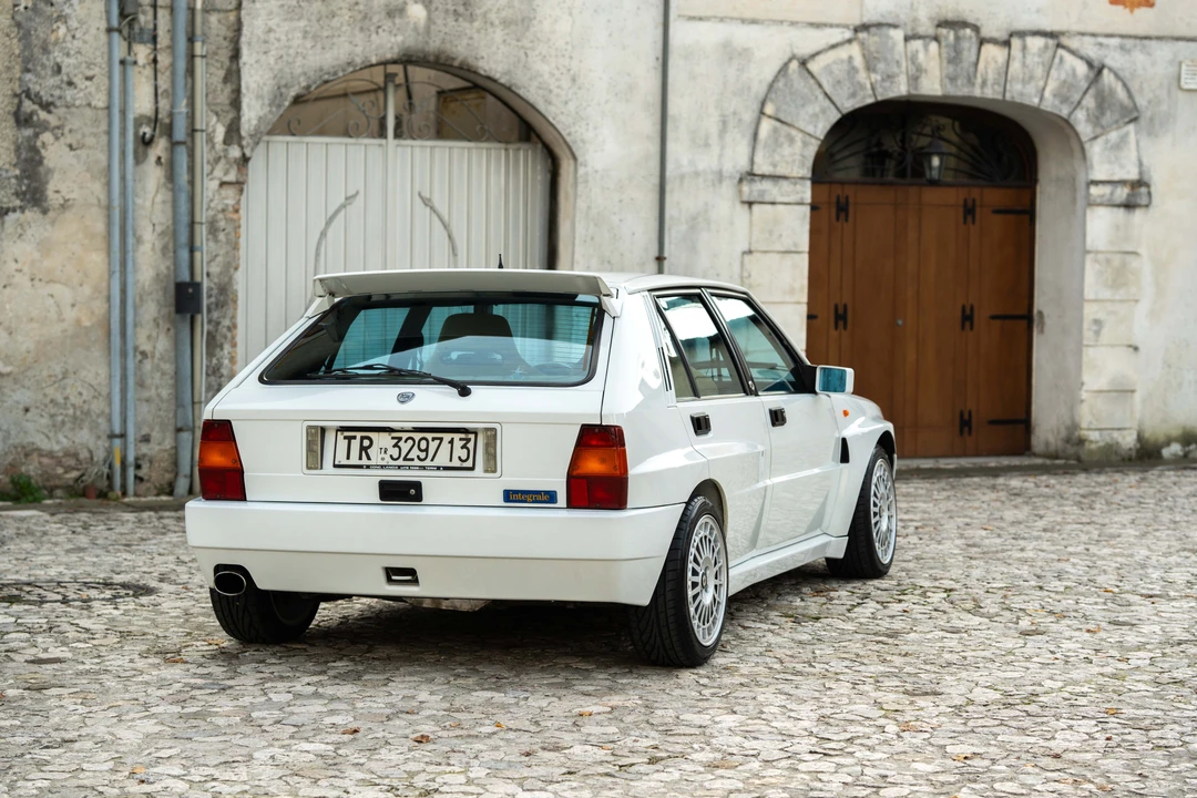 1994 Lancia Delta 1st Gen - Image 17 of 31